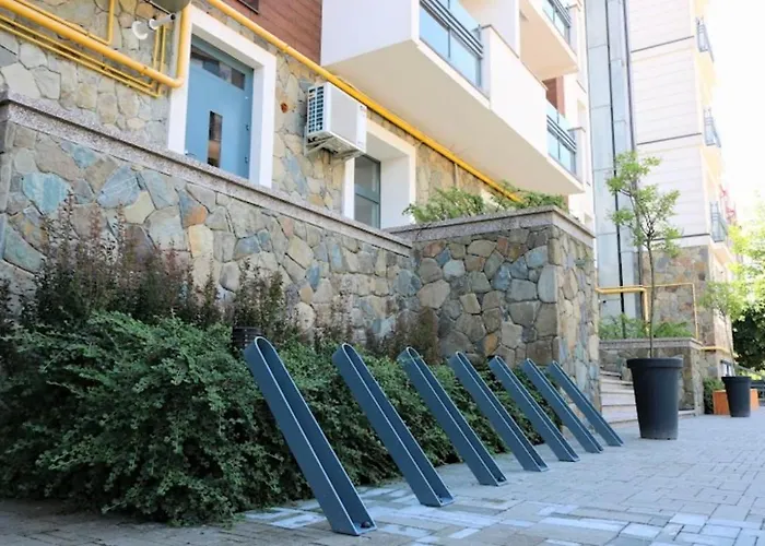 Reef Terrace Apartments